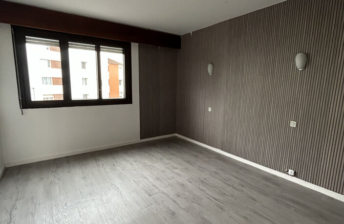 SAISIR ! BEL APPARTEMENT de 68 m2 avec balcon ! MARMANDE — photo 5