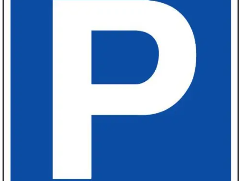 Garage/Parking — photo 1
