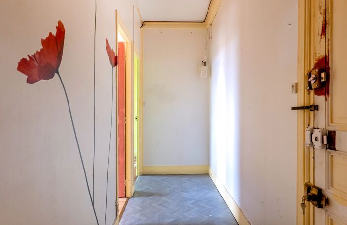 Suresnes – 33,57 m² à fort potentiel, au cœur d’un quartier vivant — photo 3