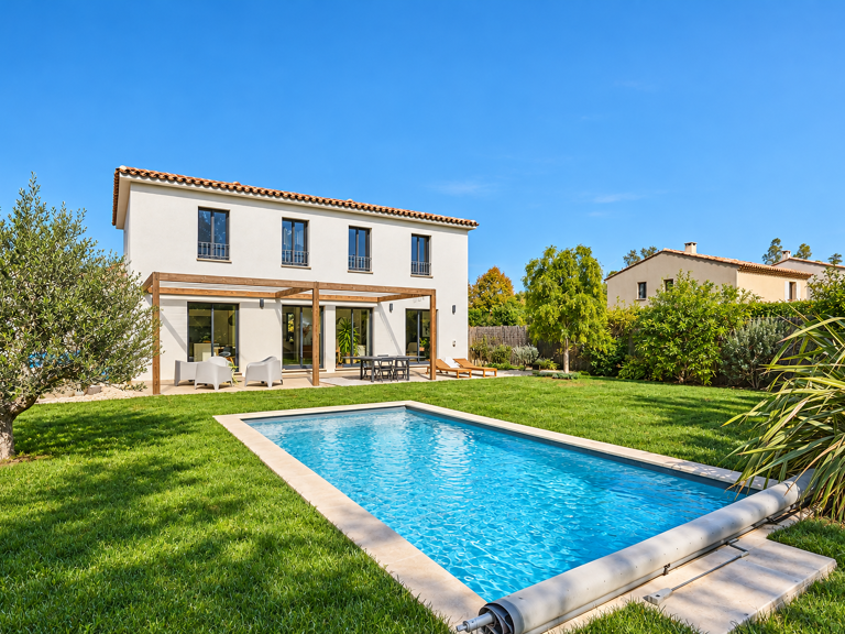 Puyricard- Belle, contemporaine, Familiale avec piscine. — photo 1