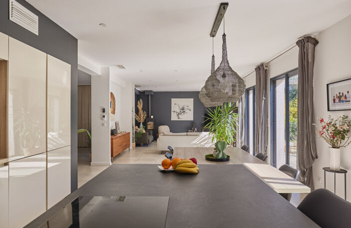Puyricard- Belle, contemporaine, Familiale avec piscine. — photo 5