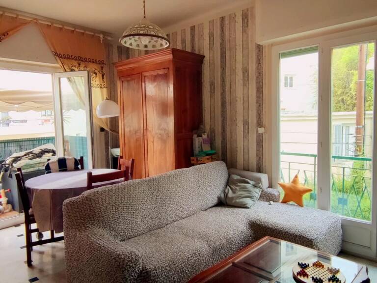 NICE – MANTEGA RIGHI 3 pièces traversant avec terrasse de 25 m² et vue dégagée — photo 1