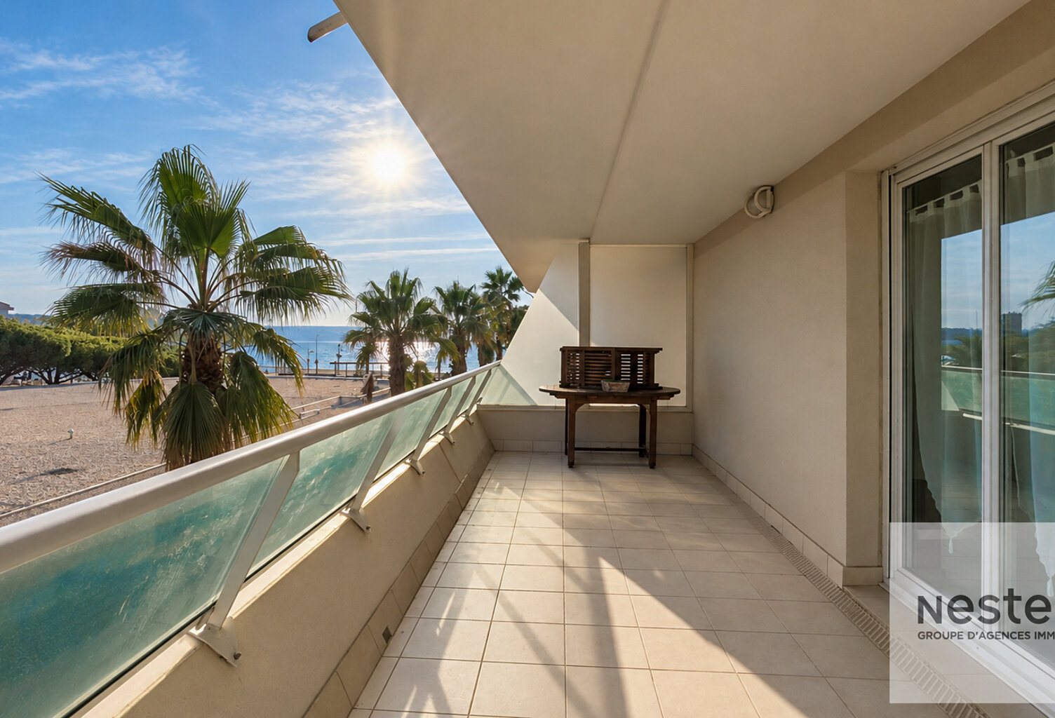 FREJUS PLAGE T2 TERRASSE GARAGE — photo 1