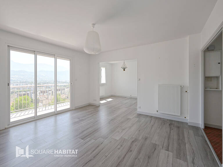Voiron, Appartement 3 pièces 75.36m² — photo 1