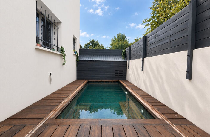 À vendre   Maison récente avec terrasse, piscine et garage à — photo 2