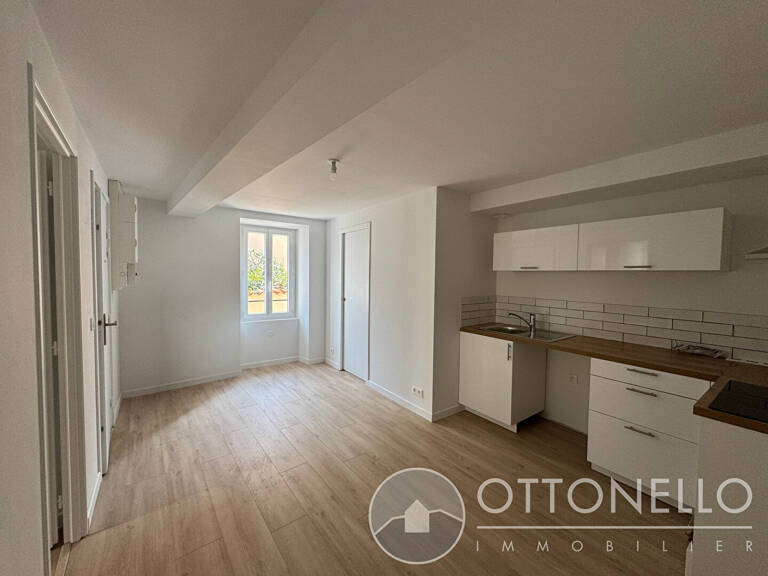 Appartement Roquebrune Sur Argens 2 pièces rénové — photo 1