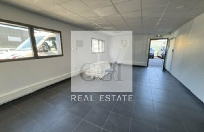 BUREAUX à LOUER — photo 3
