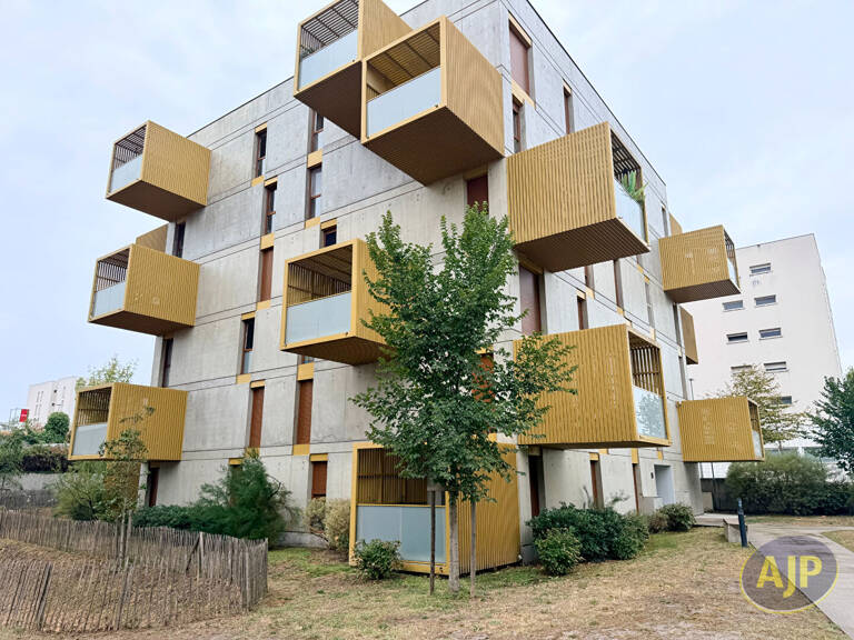 À vendre :  T2 avec parking privé dans une résidence récente, Lormont ! — photo 1