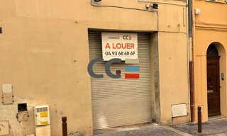 Commerce  75 m² à louer à Cannes (06400)