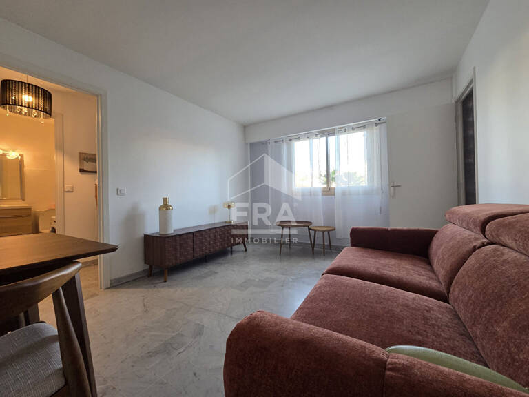 Studio en étage au cros — photo 1
