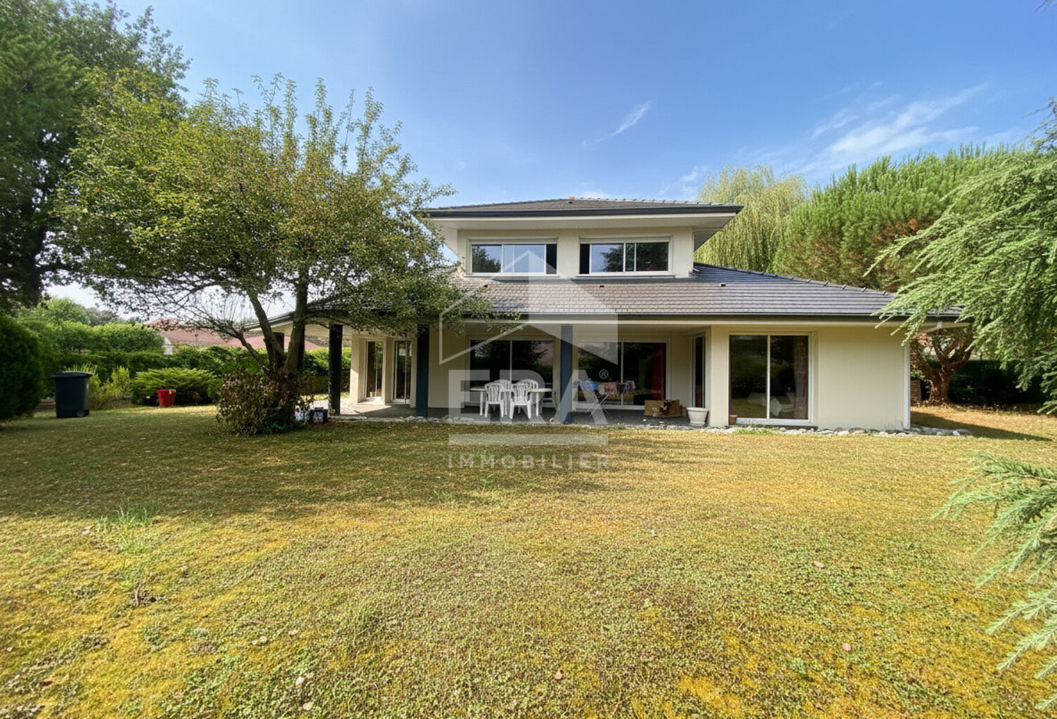 IDRON : Maison T4 de 165 m² au calme avec jardin et garage — photo 1
