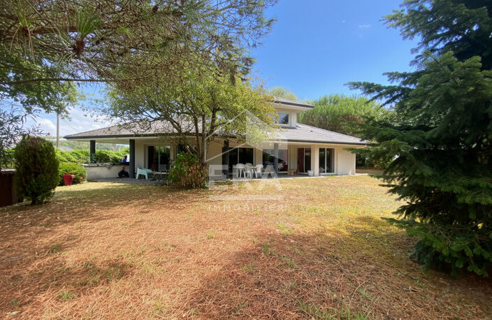 IDRON : Maison T4 de 165 m² au calme avec jardin et garage — photo 2
