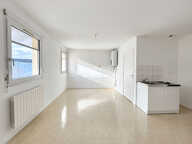 INVESTISSEURS - IMMEUBLE DE 77 LOGEMENTS - T1 AVEC PARKING - ASCENSEUR - INVESTISSEUR - 2070 M² — photo 3