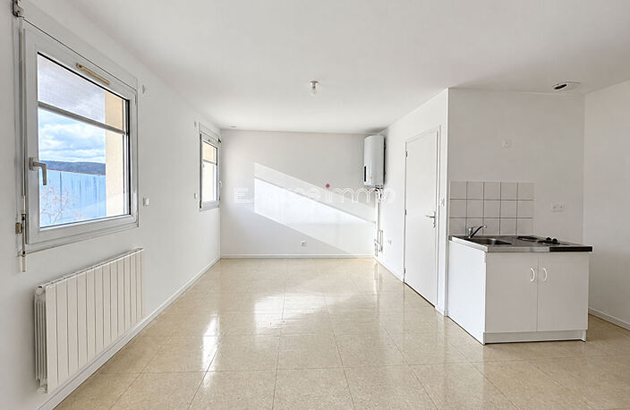 INVESTISSEURS - IMMEUBLE DE 77 LOGEMENTS - T1 AVEC PARKING - ASCENSEUR - INVESTISSEUR - 2070 M² — photo 3