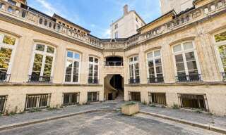 Bureau  397 m² à louer à Lyon 2 (69002)