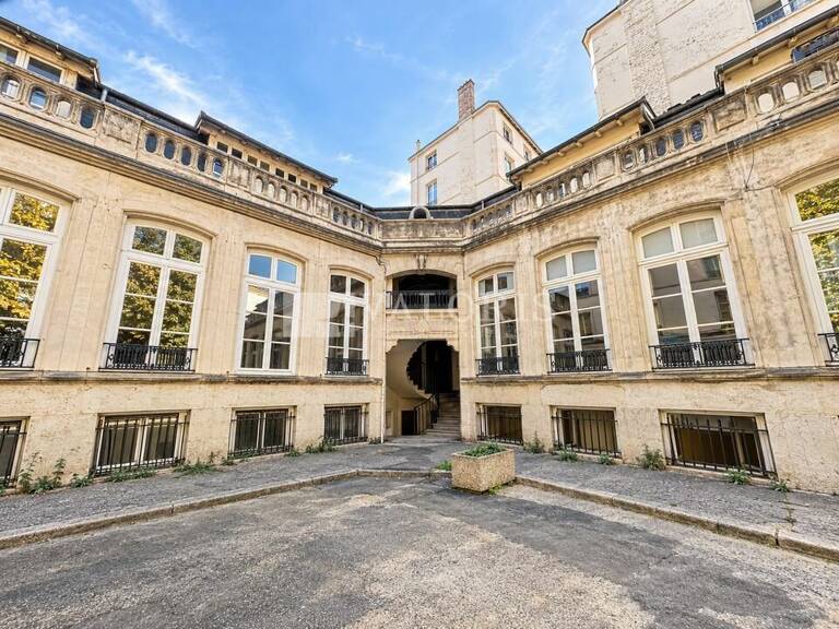 BUREAUX à LOUER — photo 1