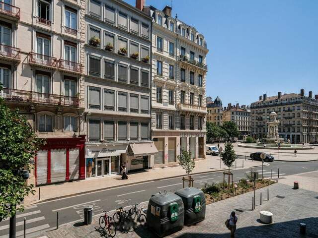BUREAUX à LOUER — photo du bien