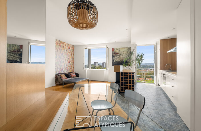 Appartement rénové par architecte avec balcons et vue dégagée — photo 2