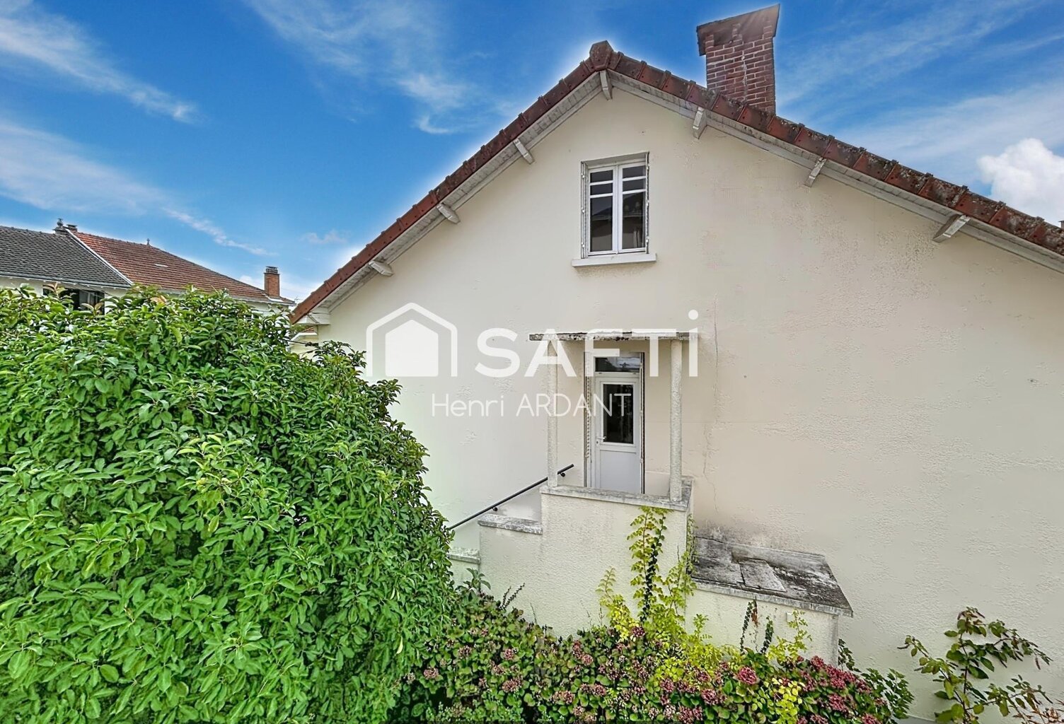 Jardin, Garage, Cinq chambres en Ville — photo 1