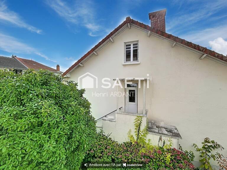 Jardin, Garage, Cinq chambres en Ville — photo 1