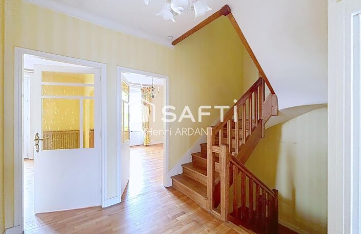 Jardin, Garage, Cinq chambres en Ville — photo 4