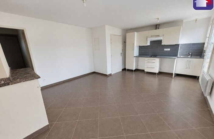 APPARTEMENT T2 PROCHE CENTRE VILLE — photo 2