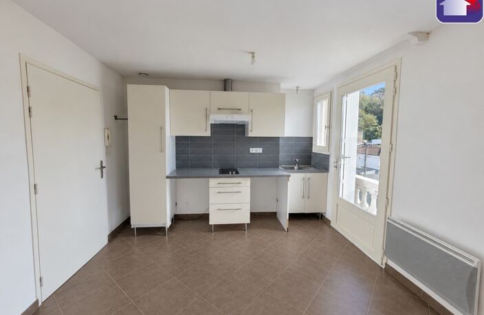 APPARTEMENT T2 PROCHE CENTRE VILLE — photo 3