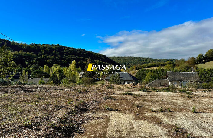 A VENDRE - Terrain à bâtir de 1 181 m² - SEVERAC D'AVEYRON — photo 2