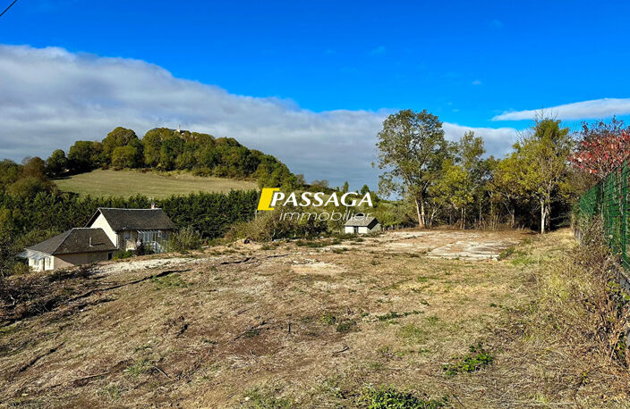 A VENDRE - Terrain à bâtir de 1 181 m² - SEVERAC D'AVEYRON — photo 4