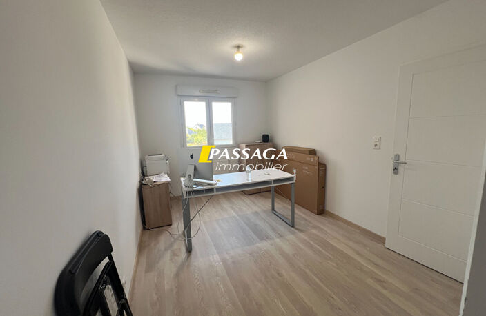 A VENDRE - Appartement de type 2 avec parking - OLEMPS — photo 5