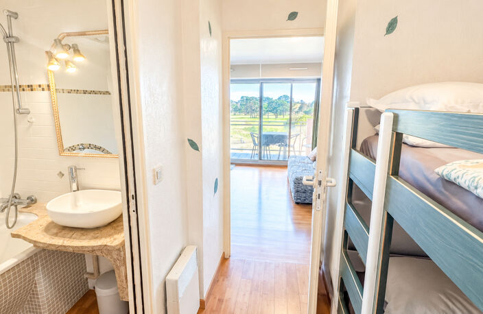 Entre le golf de Biarritz et les plages d'Anglet - Studio avec terrasse avec vue sur le golf et parking privé — photo 3