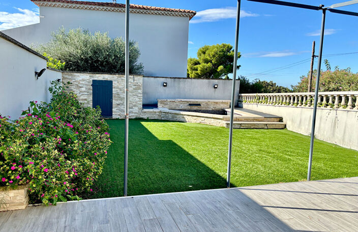 MAISON 4 PIECES CHATEAU-GOMBERT 13EME — photo 3