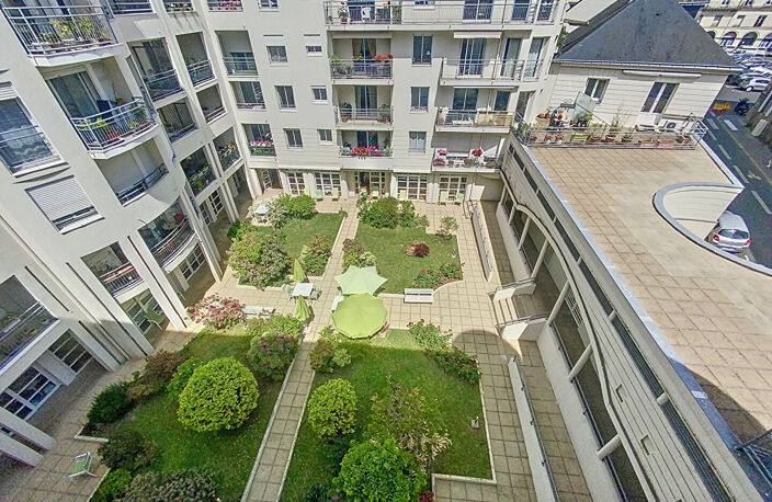 RÉSIDENCE SENIORS : T2 de 55.49 m² avec double Balcon, Cave et Parking — photo 2