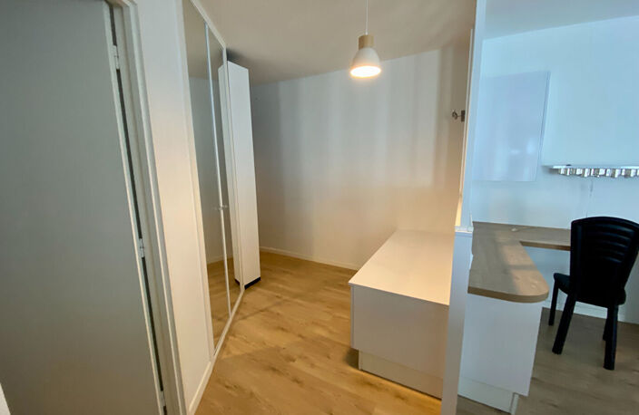 Place René Bouhier à NANTES : T3 de 70.67 m² — photo 3