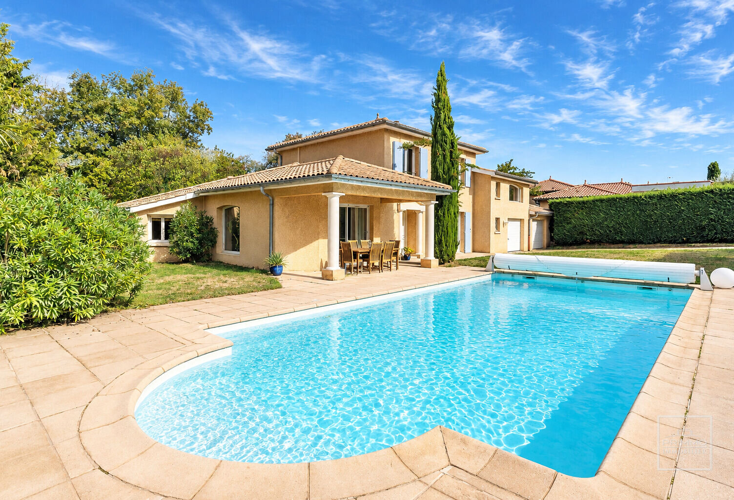 DOMMARTIN, à 2 pas du centre,  belle villa 6 chambres, terrain avec piscine — photo 1