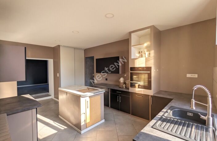 MAISON EN PIERRE DE 170 m² - 5 CHAMBRES, GARAGES ET JARDIN  25MIN REIMS NORD — photo 3