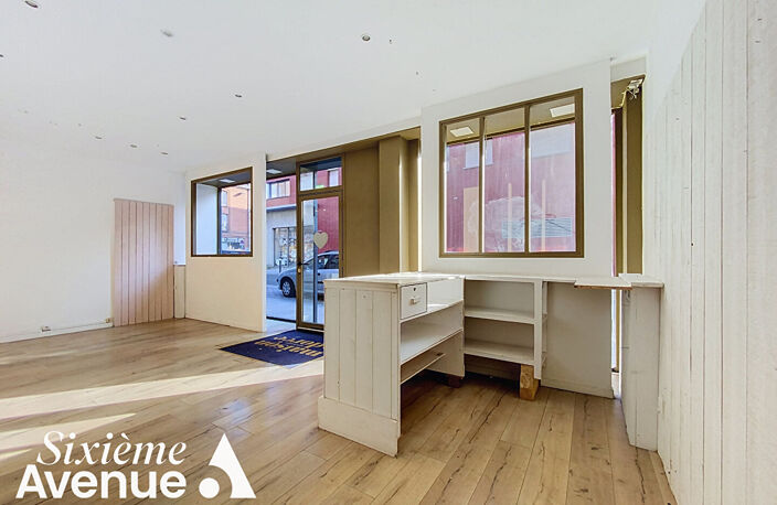 Local 57m² centre-ville — photo 3