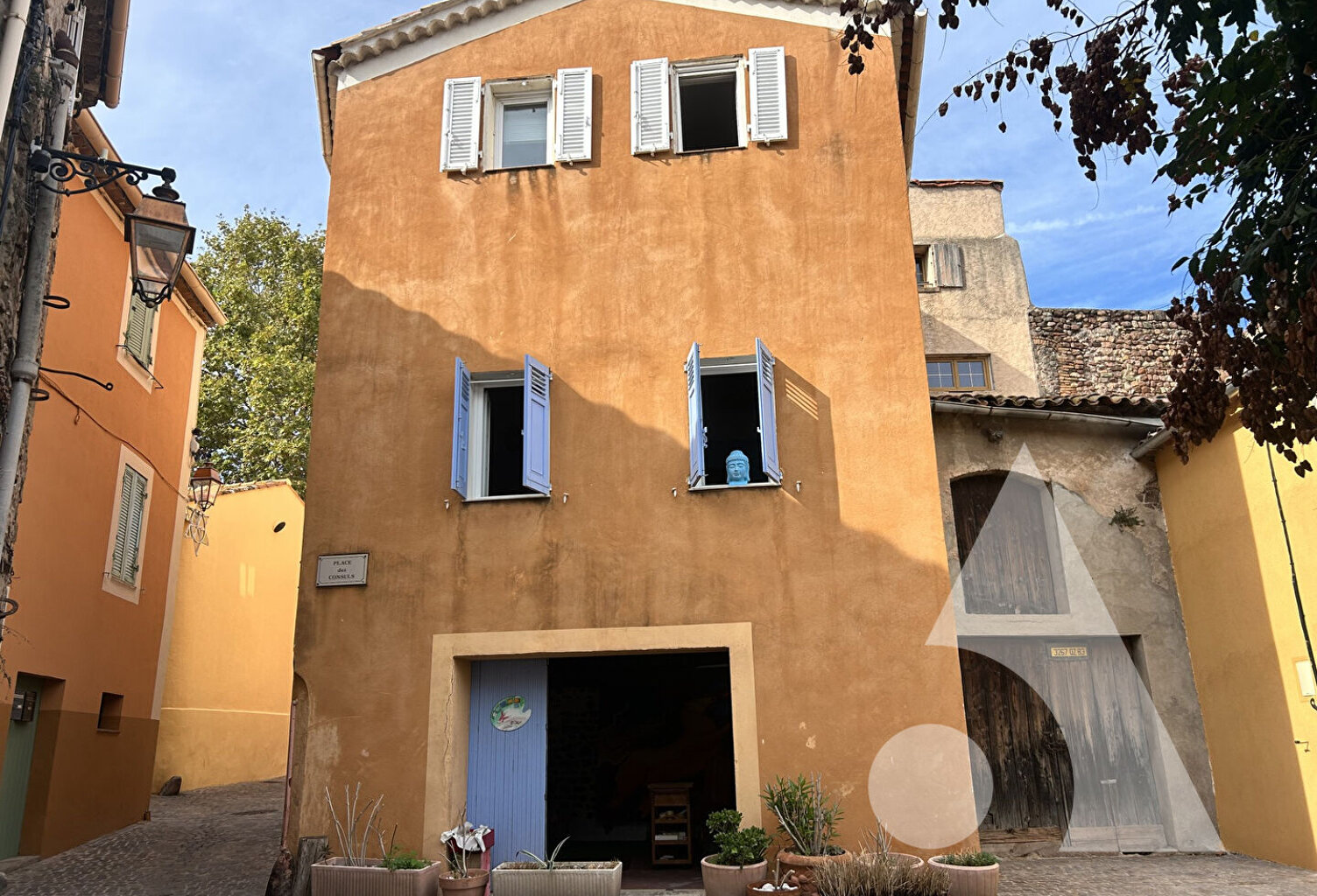 Appartement 3 pièces 60.92 m2 + garage double FREJUS CENTRE HISTORIQUE — photo 1