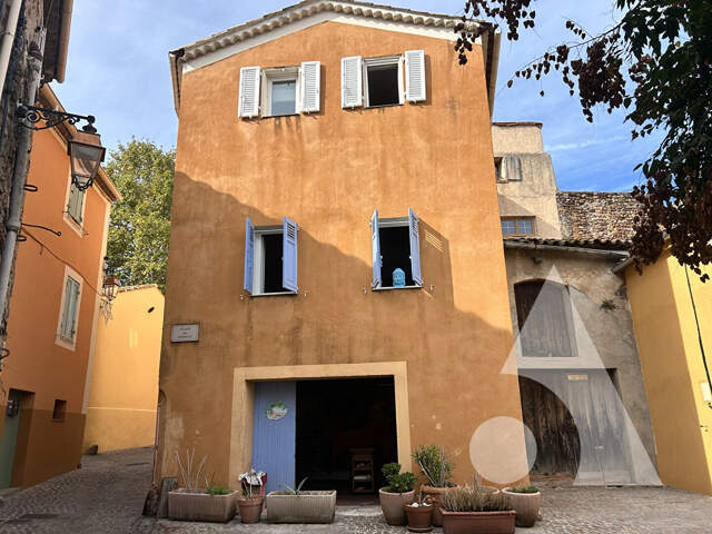 Appartement 3 pièces 60.92 m2 + garage double FREJUS CENTRE HISTORIQUE — photo du bien