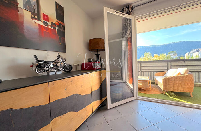 Seynod - Appartement T3 avec vue sur les montagnes — photo 4