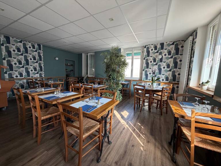 Murs et fonds Resto-Bar-Chambres d'hôtes — photo 1