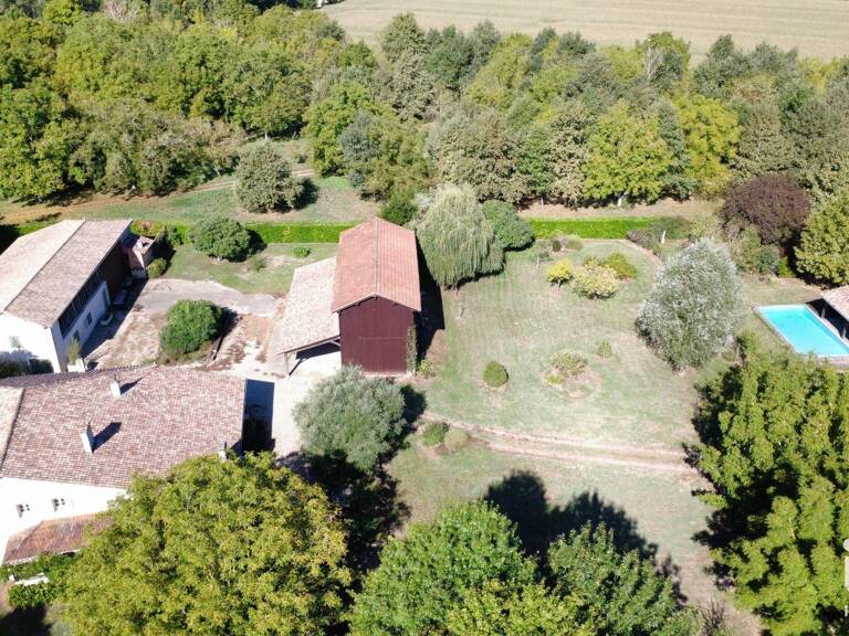 Vente Maison/villa 11 pièces — photo 1