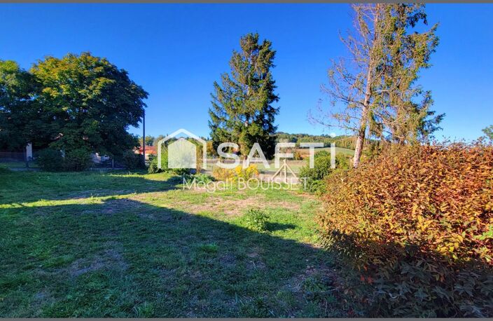 Maison de caractère à potentiel, dépendances, garage, porche, terrains, environnement calme et sans vis a vis. — photo 2