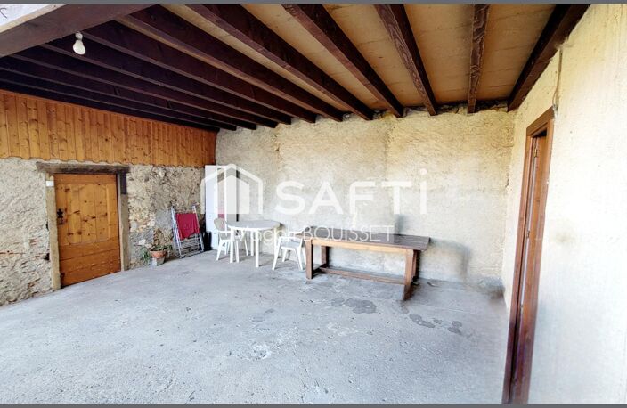 Maison de caractère à potentiel, dépendances, garage, porche, terrains, environnement calme et sans vis a vis. — photo 3