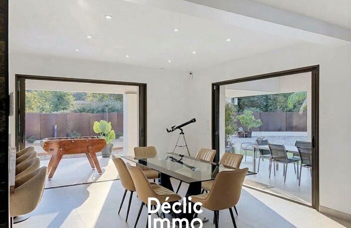 VILLA CONTEMPORAINE D'EXCEPTION - 4 CHAMBRES - PISCINE - GARAGE - ROQUEFORT-LES-PINS — photo 3