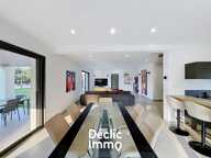 VILLA CONTEMPORAINE D'EXCEPTION - 4 CHAMBRES - PISCINE - GARAGE - ROQUEFORT-LES-PINS — photo 4