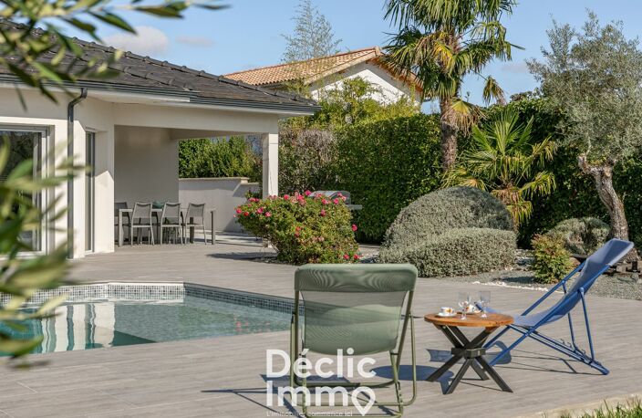 Maison contemporaine de plain-pied de 166 m² avec piscine, sur un terrain paysager de 1 500 m² à 15 min de Bordeaux — photo 2