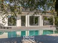 Maison contemporaine de plain-pied de 166 m² avec piscine, sur un terrain paysager de 1 500 m² à 15 min de Bordeaux — photo 3