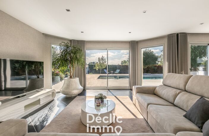 Maison contemporaine de plain-pied de 166 m² avec piscine, sur un terrain paysager de 1 500 m² à 15 min de Bordeaux — photo 5