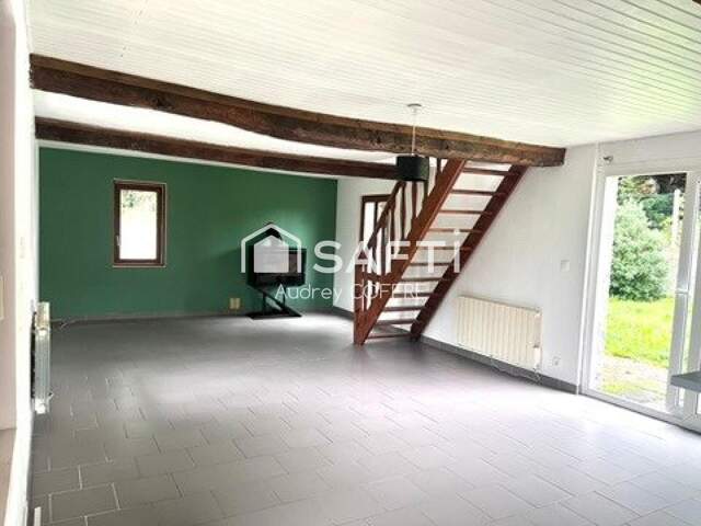 Maison de charme dans la forêt — photo du bien